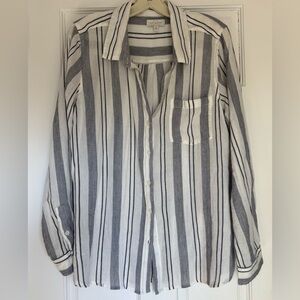 Lucky Brand Striped Woman’s Lightweight Button-Up Shirt in White and Gray Large